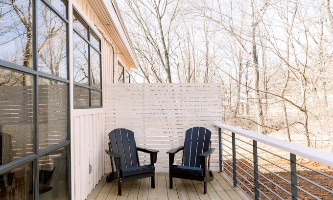 Fredericktown Cabina | The Stonehouse at Sawyer's Landing