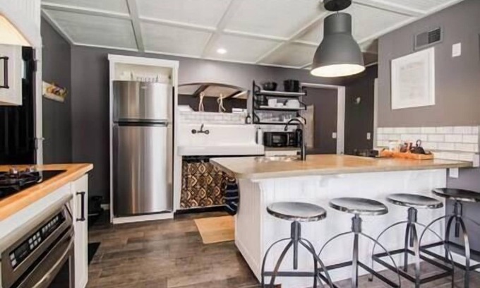 Boyne Falls Casa | The Storybook House 5 mins to Boyne MT