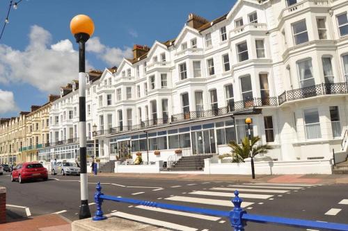 Eastbourne City Centre Hotel | The Strand Hotel