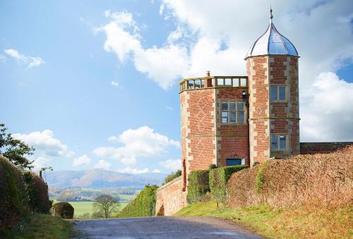 Eaton Mascott Casa | The Summer House