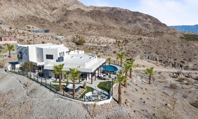 Palm Desert Casa | The Summit NEW Hilltop Estate with Sunset Views & Movie Theater