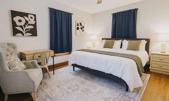 Fort Wayne Casa | The Summit Stay Cozy Charm Central Sleeps 6