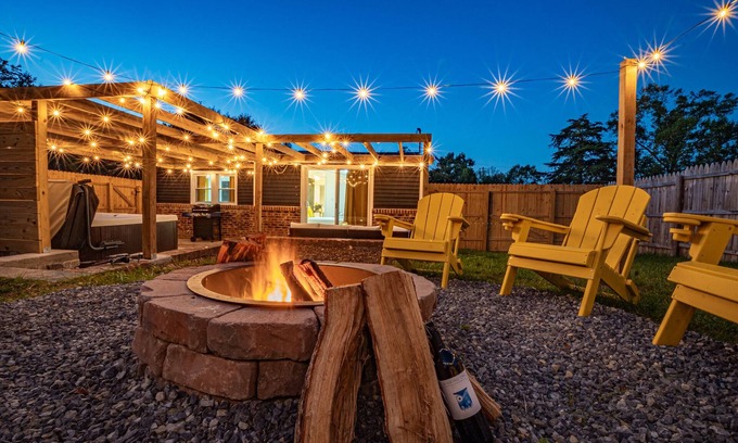 Summerlee Casa | The SunHaus#HotTub#FirePIt#Arcade#Pet Friendly#