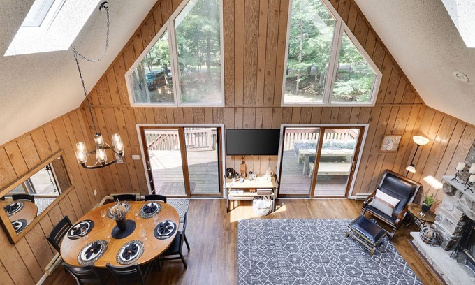 Gouldsboro Chalet De Esquí | The Sunset Chalet- 5bed* Pool*Ski*Lakes - Big Bass Lake