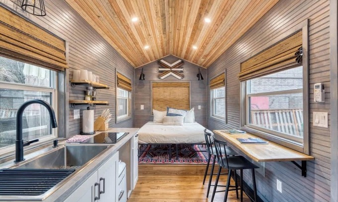 Hosford-Abernethy Casa | The Sunstone Modern Tiny House Prime Location