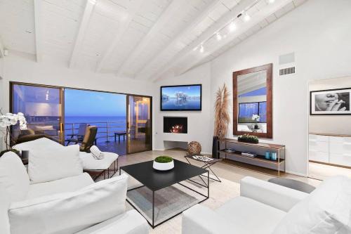 Eastern Malibu Casa | The Surfrider Villa - Malibu Road - MOKE Electric Car Included