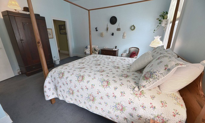Canandaigua Cama Y Desayuno | The Susan B.-Habitacion Doble-King-Baño con ducha
