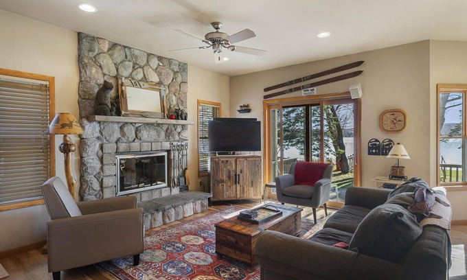 Alanson Casa | The Sweet Seclusion Cottage with 100 feet of Private frontage Pickerel Lake!