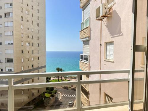 Netanya Apartamento | The Symphony of the Breeze