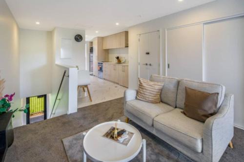 Lower Hutt Casa | The Taita Loft