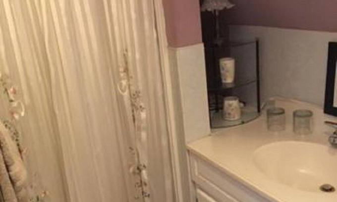 Towanda Cama Y Desayuno | The Taylor at Victorian Charm Inn