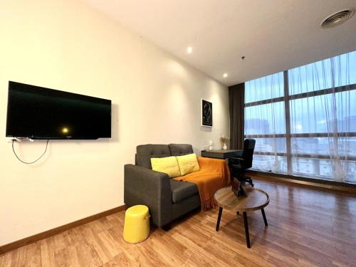 Taman Bukit Pantai Apartamento | The Teak - Bangsar Trade Centre