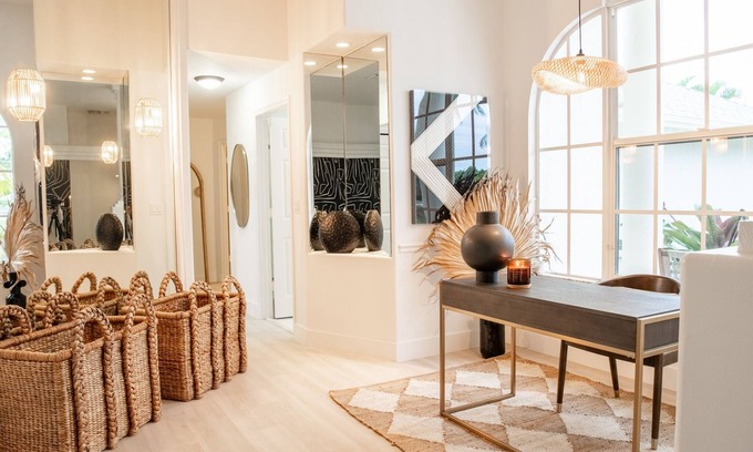 Hunt Club Casa | The Teakwood Villa - Secluded & Luxurious Pool Home in West Palm Beach
