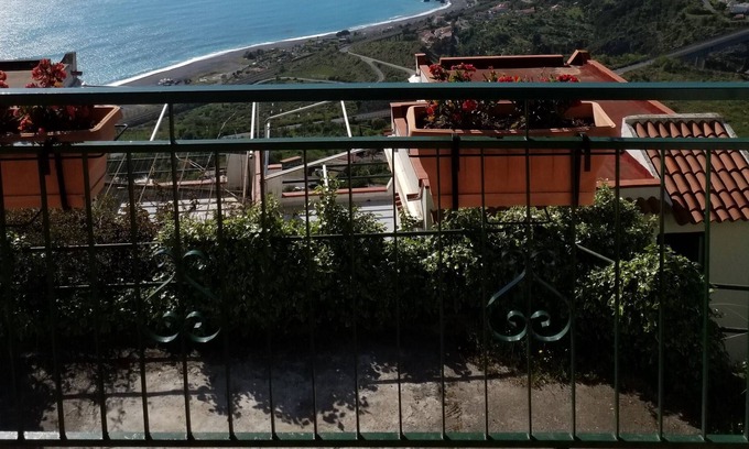 San Nicola Arcella Casa | LA TERRAZA EN LA ISLA DE DINO
