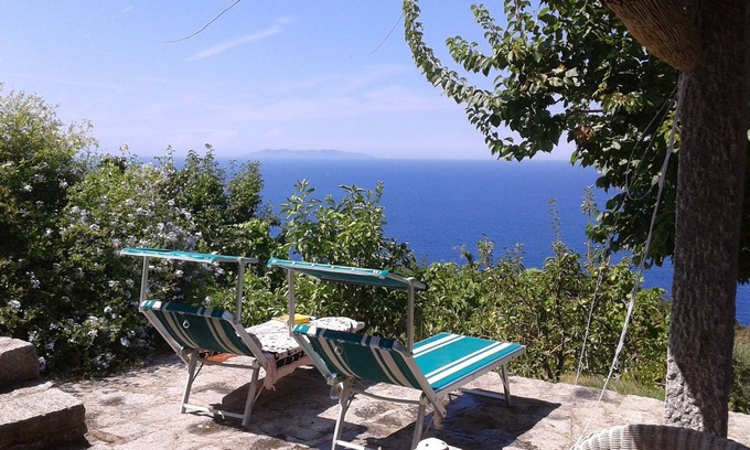 Zanca Otro | The terrace overlooking the sea