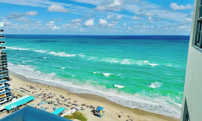 Hollywood South Central Beach Condominio | The Tides on Hollywood