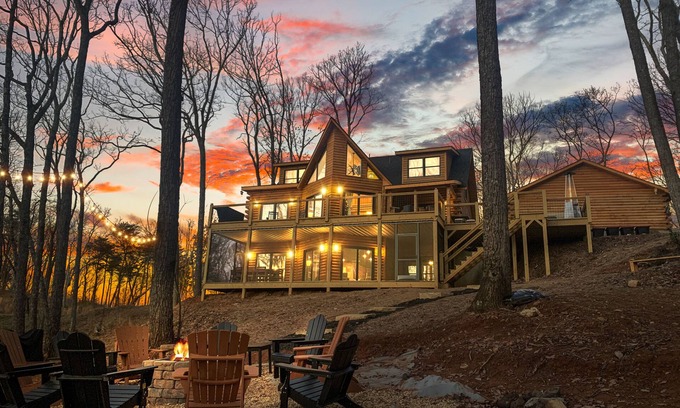 Talking Rock Cabina | The Tipsy Bear Cabin