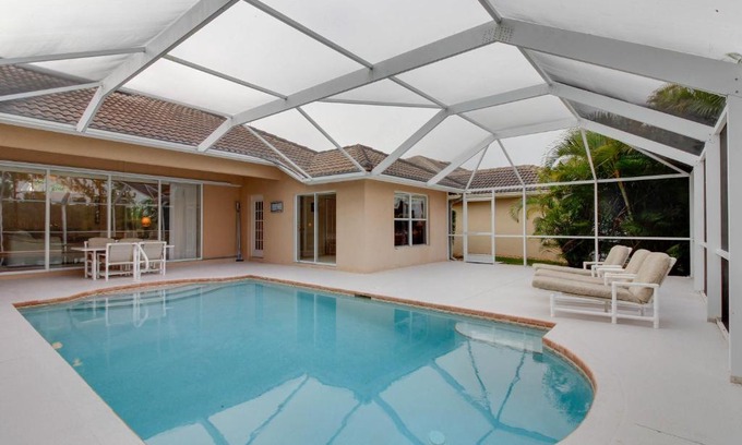 Central Naples Casa | The Tivoli