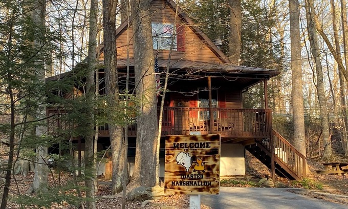 Mount Nebo Casa | The Toasted Marshmallow - Cabin near the Lake