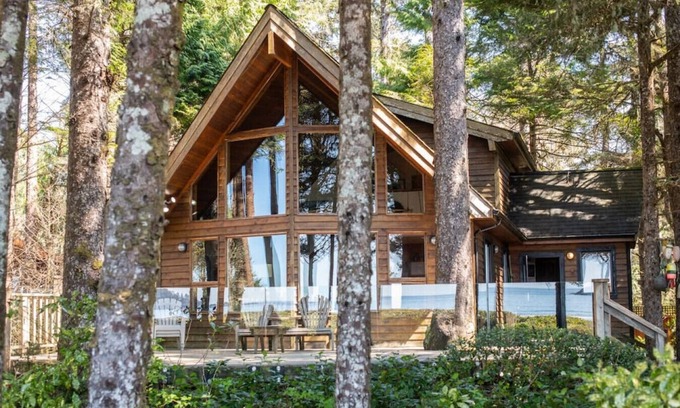 Tofino Casa | -> Magnífico 3Bed 3Bath Tofino Beach House DIRECTAMENTE en Chesterman Beach! <-