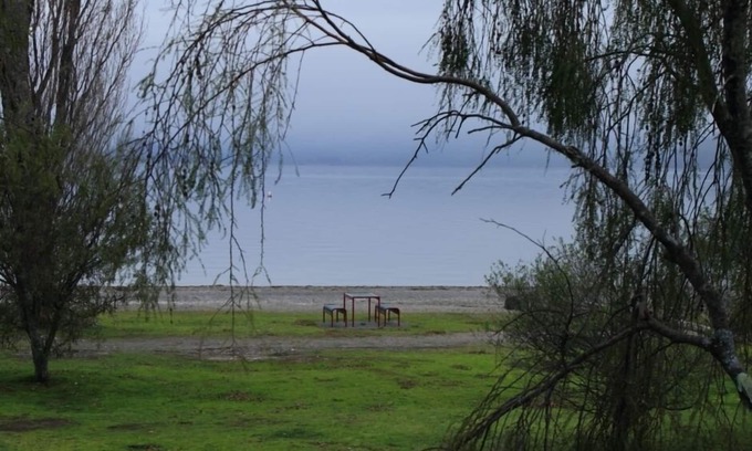 Kuratau Casa | The Toy Bach - Frente al lago absoluto
