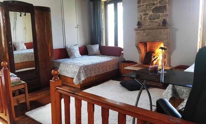 Zitsa Casa | The Traditional Stone House!