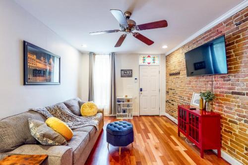 Riverside Casa | The Trailblazing Tribble House of Federal Hill