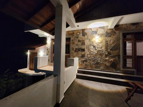 Udunuwara Casa | The Train Cottage Kandy - Homestay