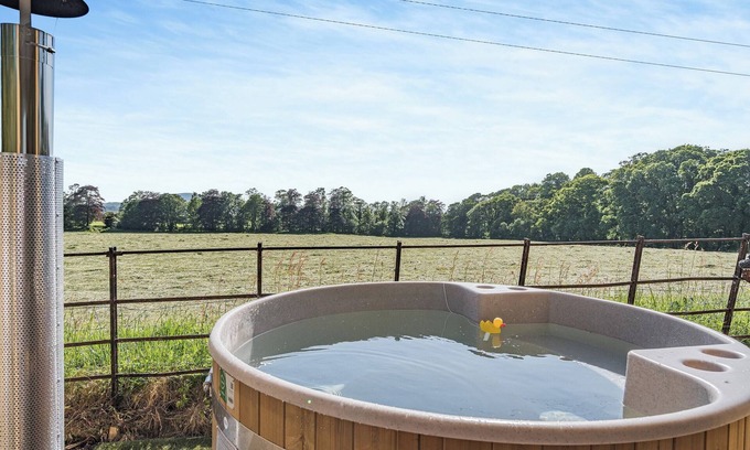 Mouswald Cabaña | 1 bedroom accommodation in Brocklehirst, near Dumfries