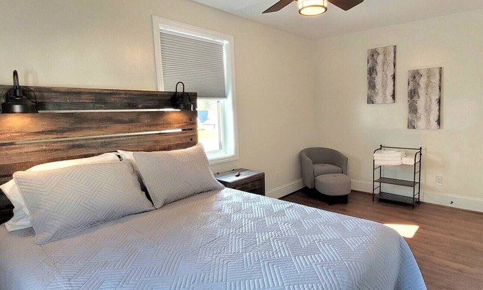 Tazewell Apartamento | The Traveler on Main - Suite #8 - Across the Street from Back of the Dragon!