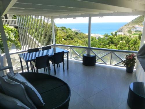 Point Blanche Apartamento | The Tree House I