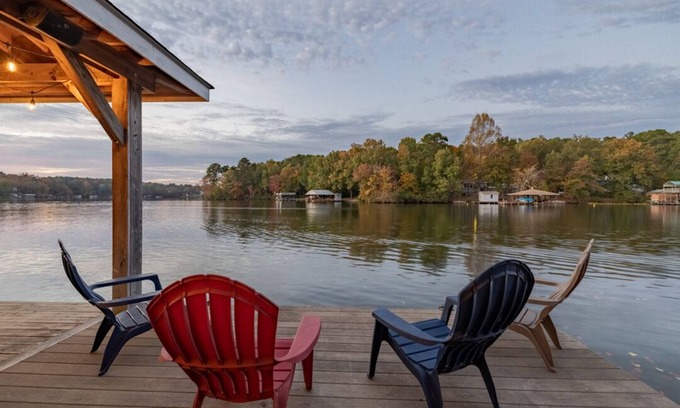 Bracey Casa | The Tree House | Spectacular Water Views | Freshly Renovated