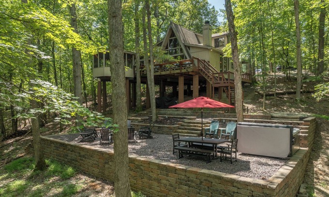 Innsbrook Chalet De Esquí | The Treehouse at Cedar Falls by Innsbrook Vacations!