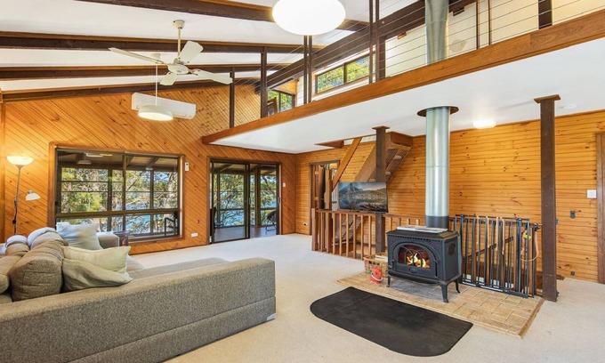 Killcare Casa | 'The Treehouse on Hardys' by Accom Holidays