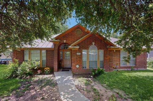 New Braunfels Casa | The Trout River House