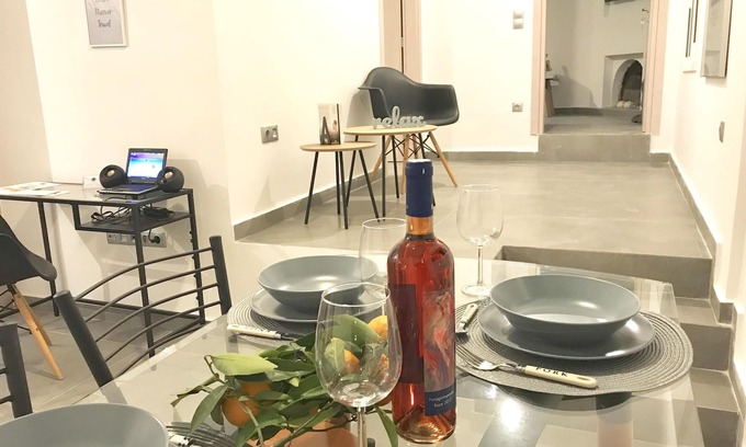 Romanos Casa | El mejor destino de relajación. Oliva y mar conforman una estancia inolvidable.