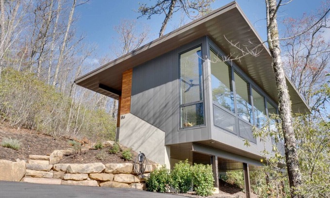 Mills River Casa | The Upper Dogwoods at Vineyard Gap
