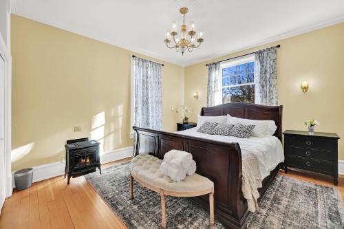 Huntsville Cama Y Desayuno | The Valley House Inn Sprague Suite