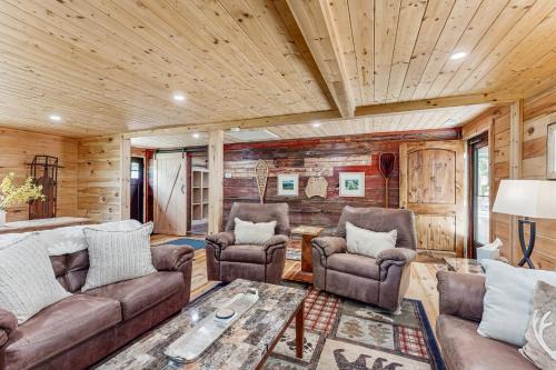 Banner Elk Casa | The Velvet Antler Lodge