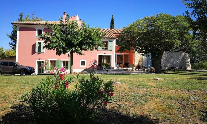 Mormoiron Apartamento | El ventoux - LOFT, vista sin obstrucciones Mt. Ventoux, terraza privada y parking.