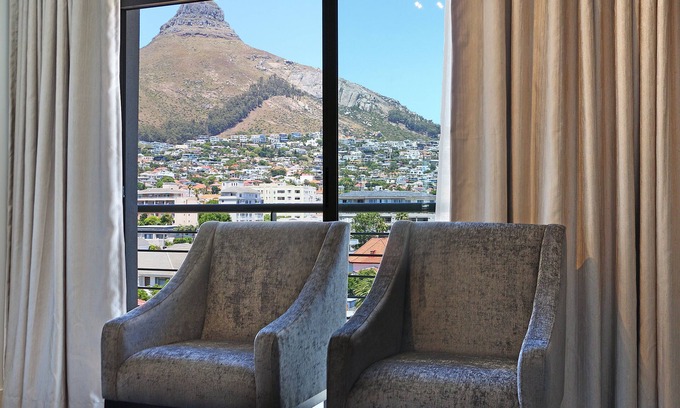 Sea Point Hotel | The Verge Aparthotel