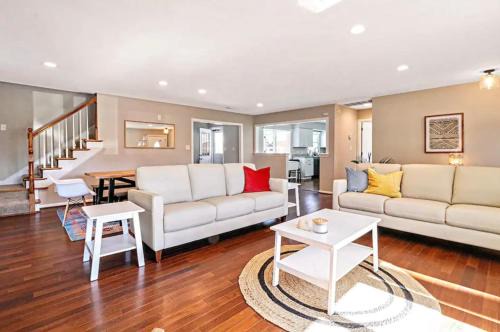 Northeast Virginia Beach Casa | The VIBE House with POOL