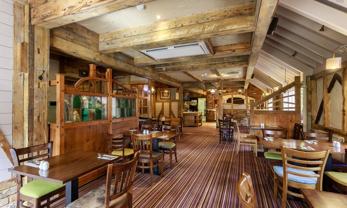 Canterbury Hotel | The Victoria Hotel