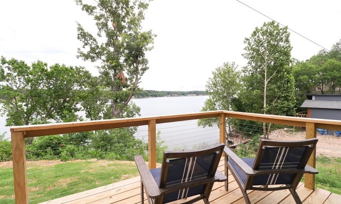 Grove Cabina | The View on Grand Epic Lake Views Modern Luxury