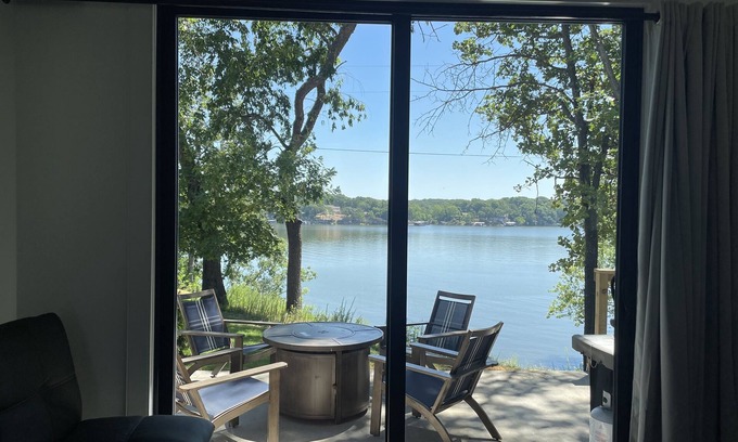 Grove Cabina | The View on Grand Epic Lake Views Modern Luxury