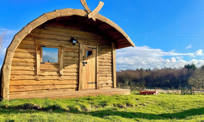 Bontnewydd Cabina | The Viking Lodge with Sauna