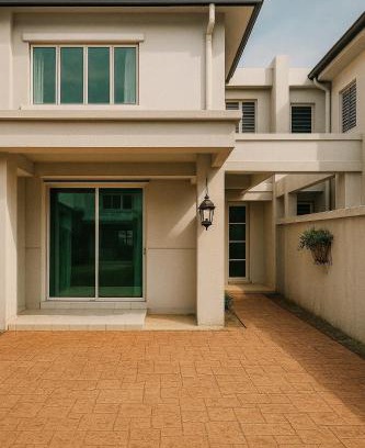 Alor Gajah Casa | The Villa AFamosa Double-Storey Retreat