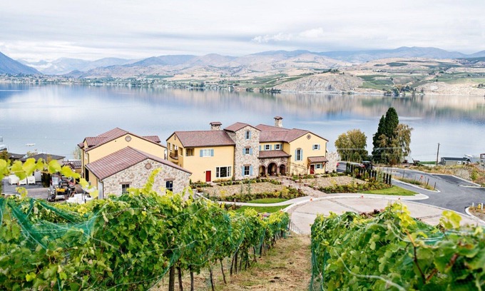 Ardenvoir Villa | La Villa en Siren Song Vineyard Estate and Winery