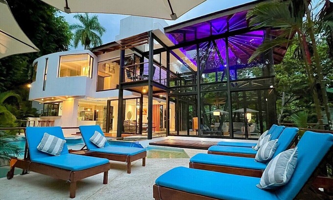 El Cerro Casa | Obra maestra arquitectónica en un entorno tropical cerca de la playa