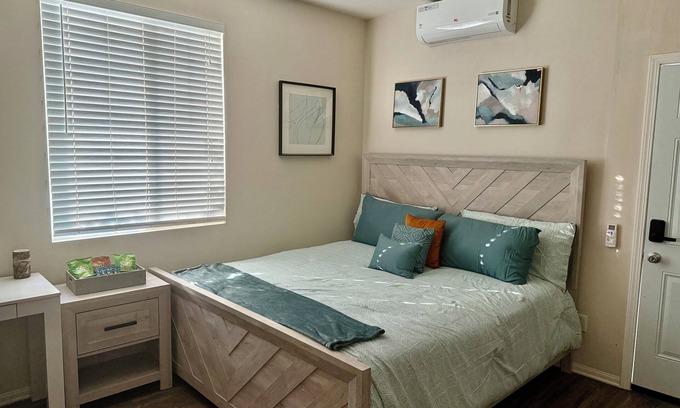 Lake Elsinore Apartamento | The Villa · Private Cozy Getaway